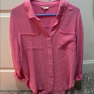 Women’s Lightweight Pink Button-Down Shirt